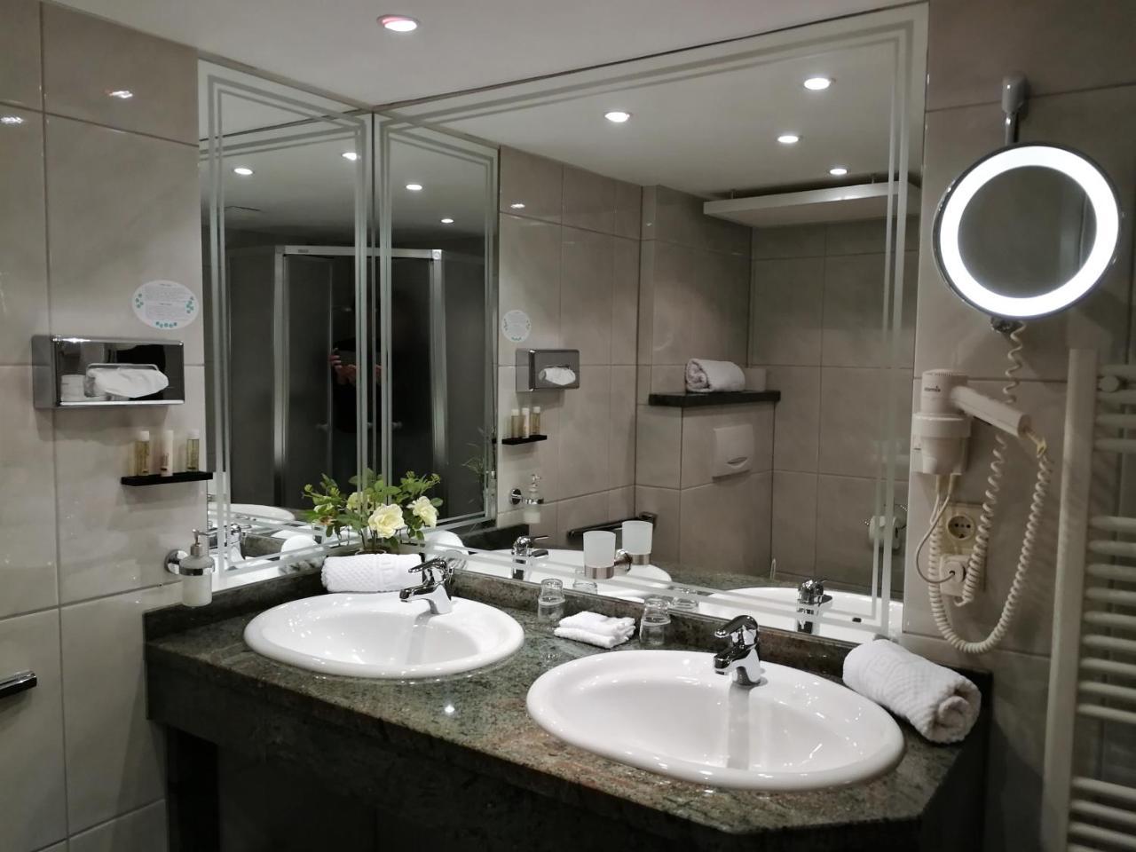 Hotel Schieferhof à Schmallenberg Extérieur photo